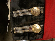 OFFICER’S COATEE, CITY OF QUEBEC MILITIA | Photo Bill Kent, CWM / AN 20080110-001 OFFICER’S COATEE, CITY OF QUEBEC MILITIA | Photo Bill Kent, CWM / AN 20080110-001