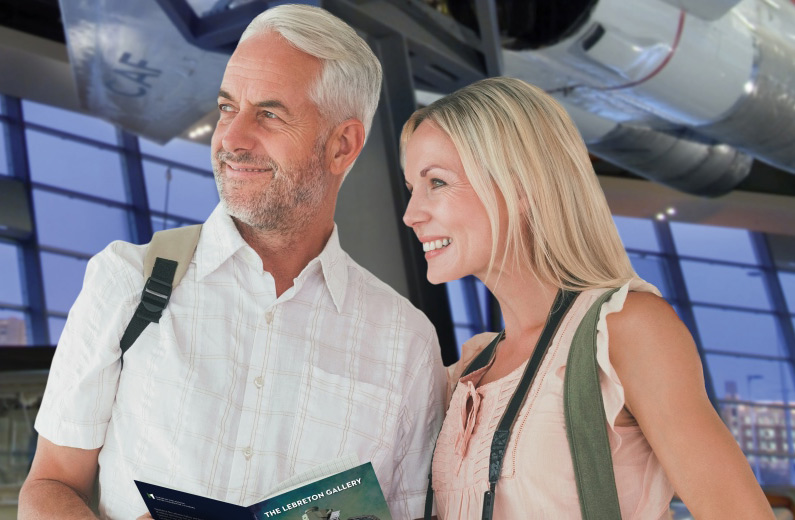A couple visiting the Museum
