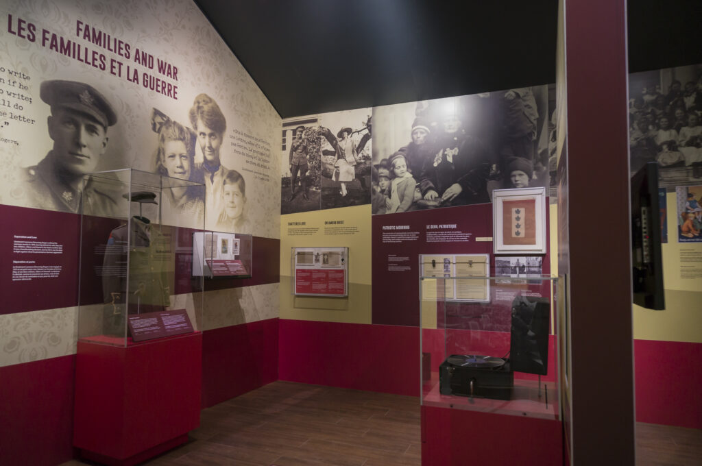 Exhibit showing images of families from the First World War