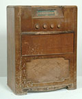 Astra DR-103 combination radio and 
record player, Brand and Miller Ltd., 1947.