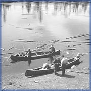 Canots et billes - 
Archives provinciales du Nouveau-Brunswick