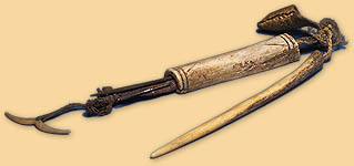 Needle Case with Attachments