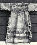 Buckskin dress, © CMC/MCC, J.A. Teit, 