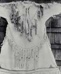 Buckskin dress, © CMC/MCC, J.A. Teit, 