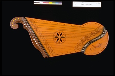 Lithuanian kankles, © CMC/MCC, 67-1