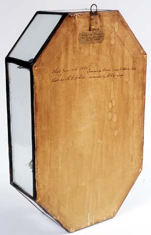 arrière de la vitrine d'exposition - s96-25379