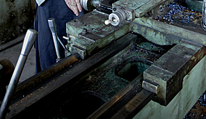 JANGALAK FACTORY - Photo: Stephen Thorne/Canadian Press