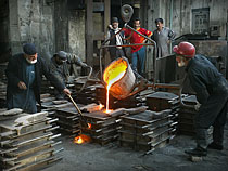 RECYCLING WAR - Photo: Stephen Thorne/Canadian Press