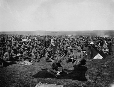 Photos de la guerre des Boers, Le 2 RCRI à la commune de Bloemfontein, Afrique du Sud, 1899-1901, NAC 003477