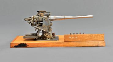 Model 6-inch Naval Gun