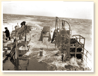Plage arrière d'une frégate de la MRC au large d'Halifax (N.-É.), janvier 1944. - Photo : Défense nationale - RCN L-4521, CWM Reference Photo Collection - AN19910238-795