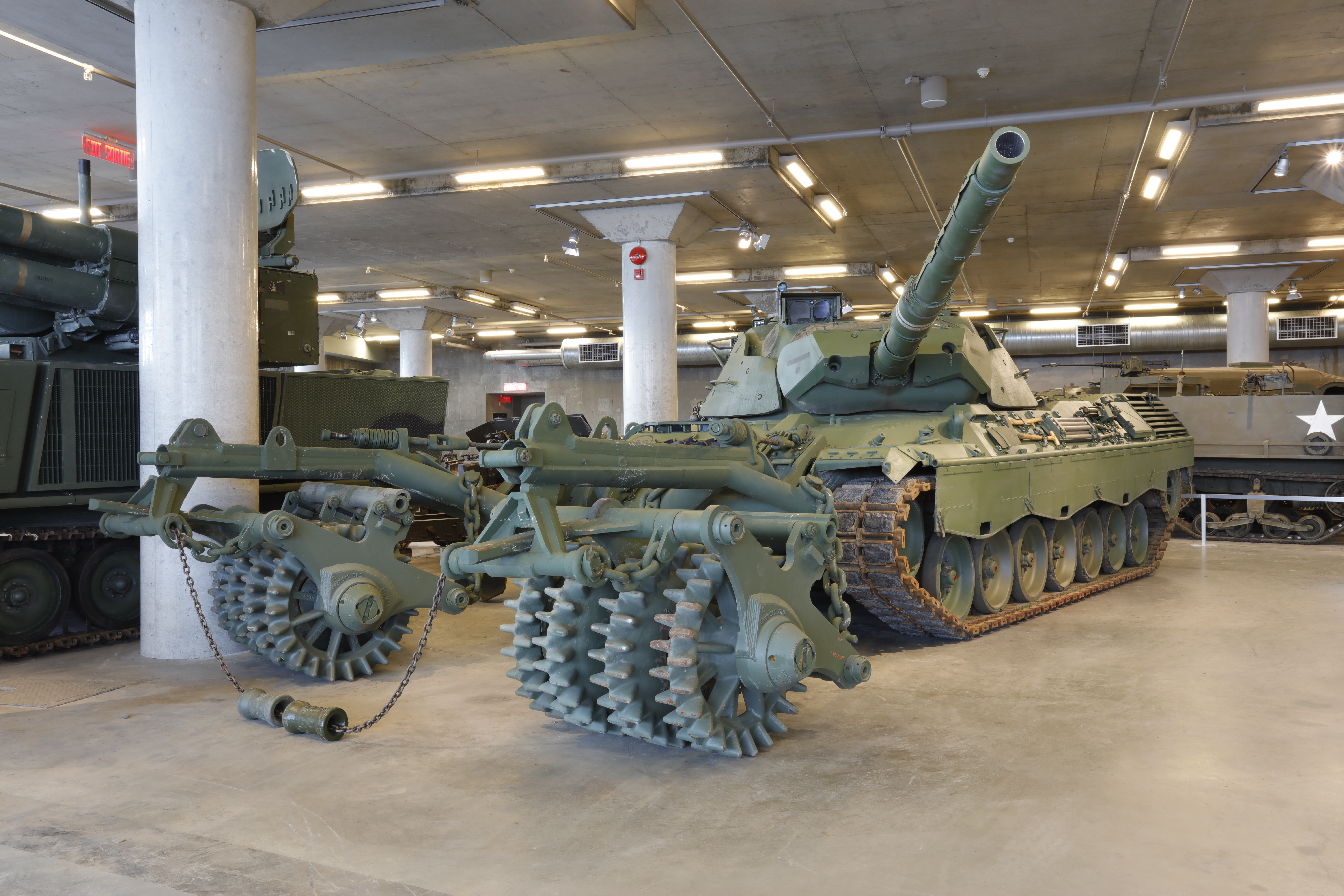 Tank | Canadian War Museum