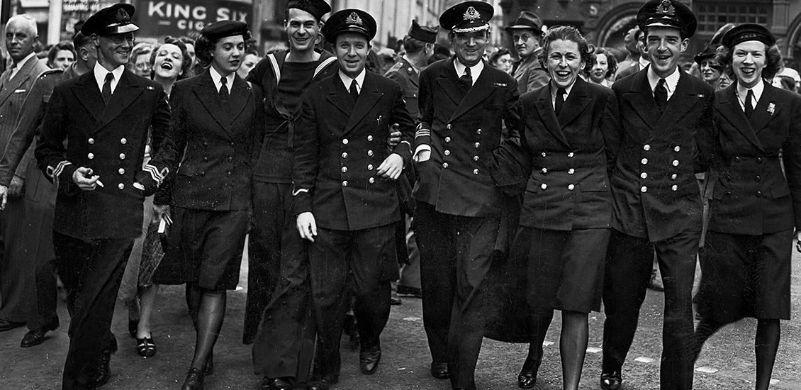 Royal Canadian Navy officers and members of the Women's Royal Canadian Naval Service
